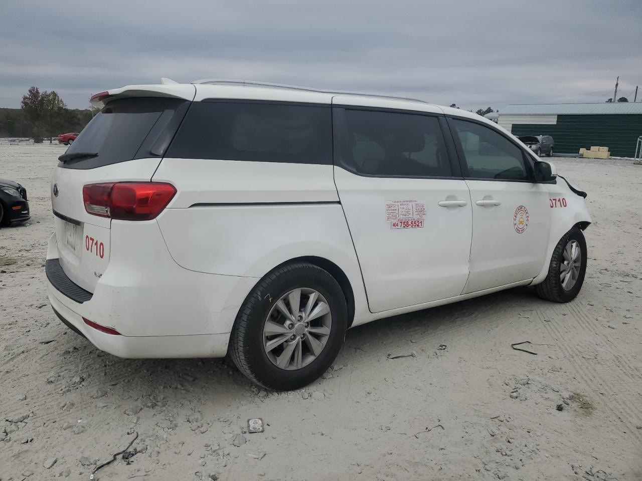 2016 KIA SEDONA LX - Фото 3