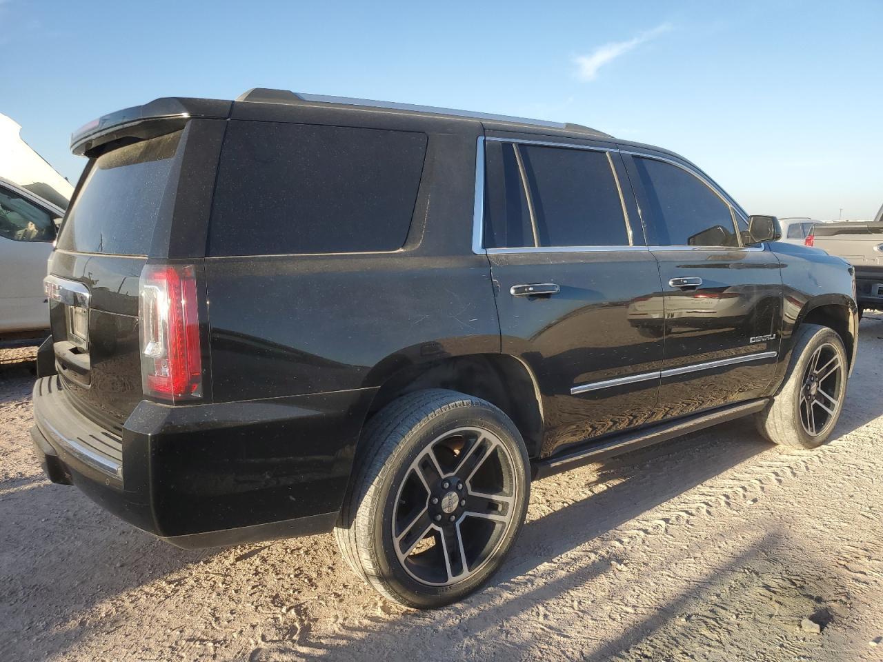 2016 GMC YUKON DENA - Фото 3