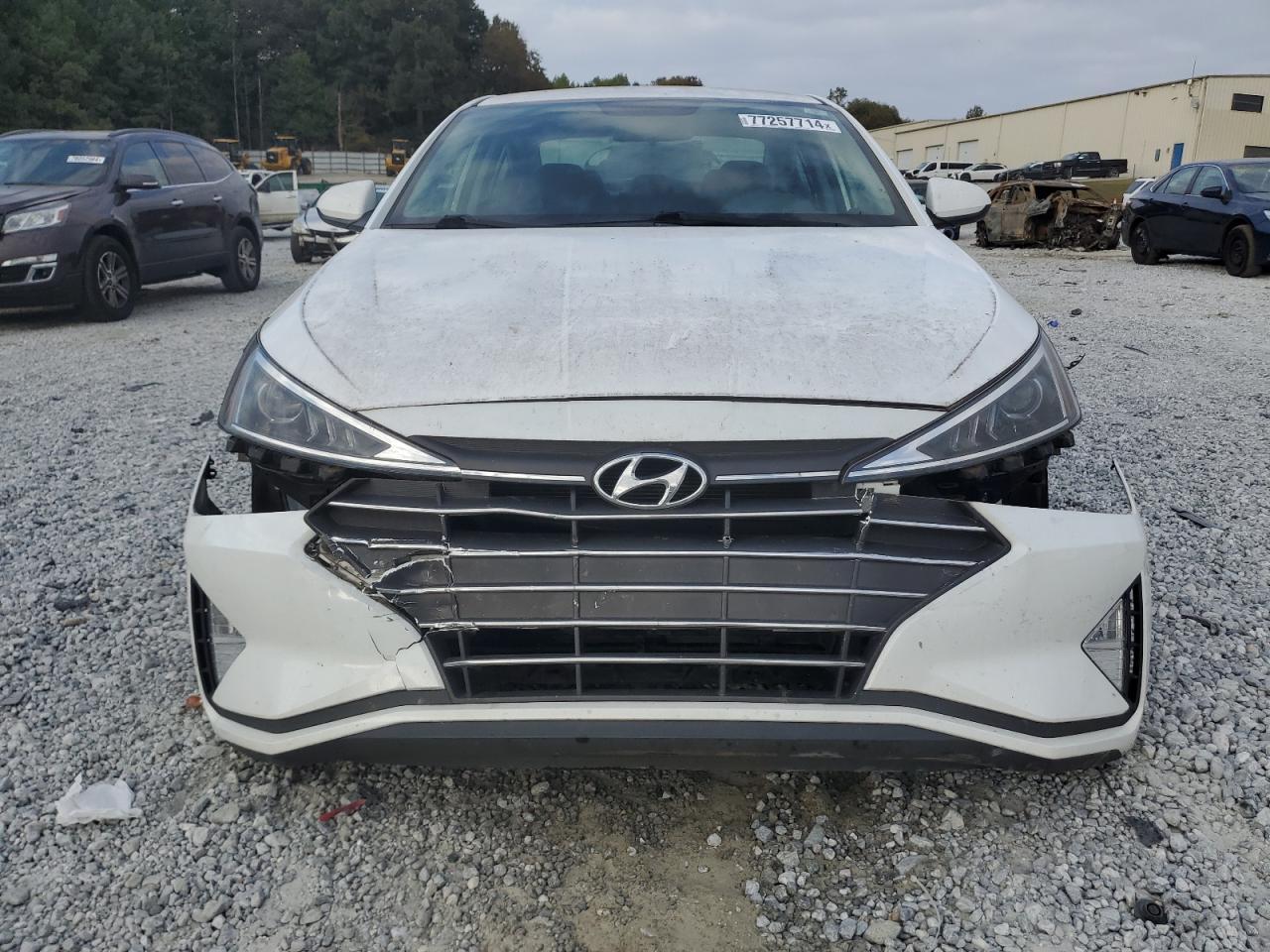 2019 HYUNDAI ELANTRA SE - Фото 5