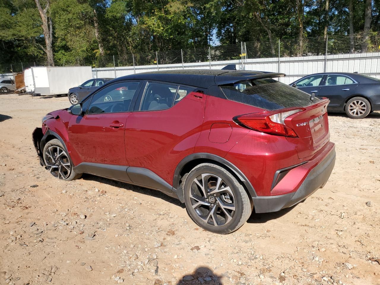 2019 TOYOTA C-HR XLE - Image 2