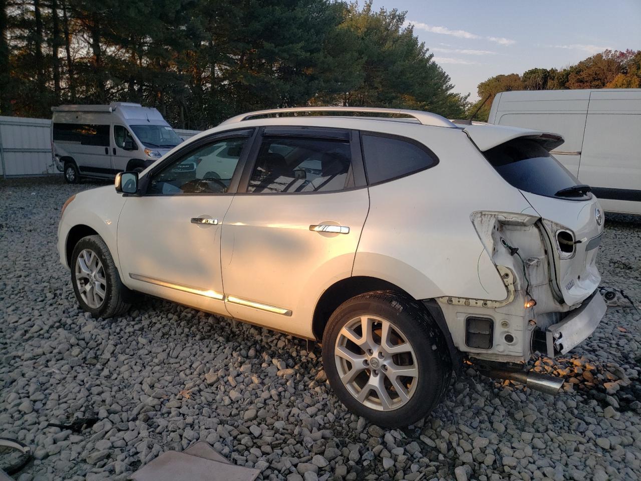 2013 NISSAN ROGUE S - Image 2
