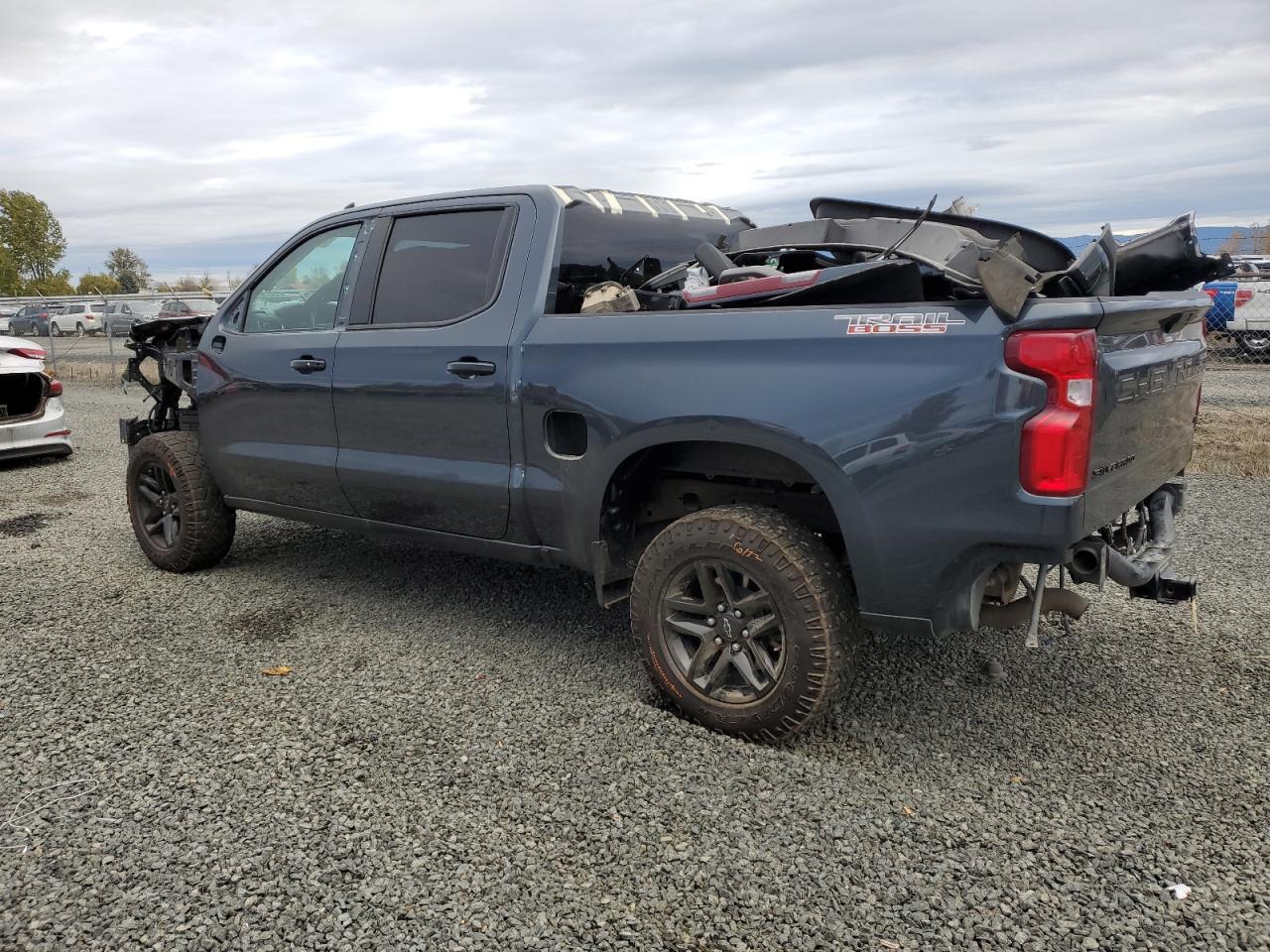 2021 CHEVROLET SILVERADO - Фото 2