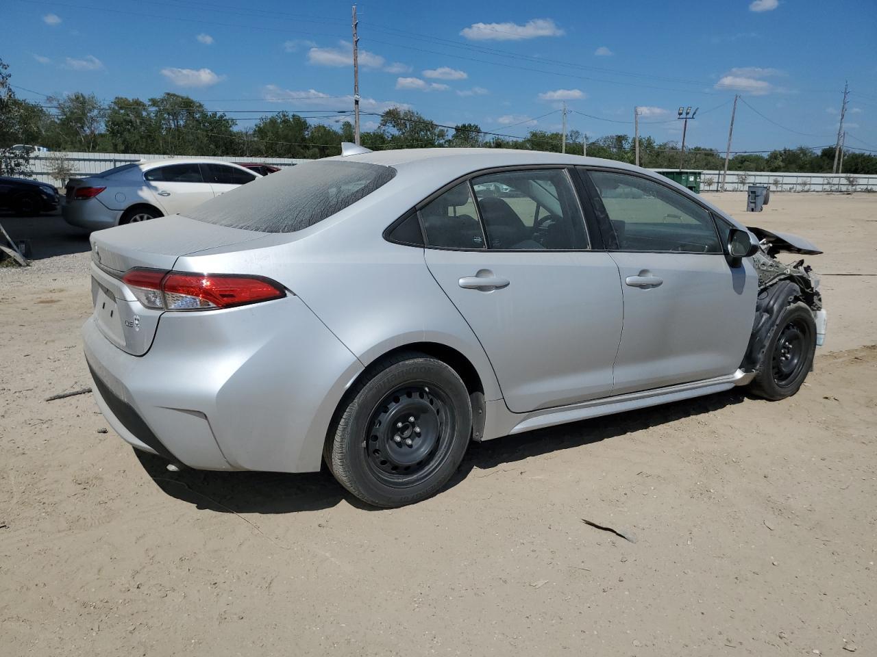 2022 TOYOTA COROLLA LE - Фото 3