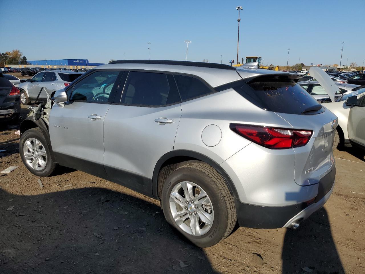 2021 CHEVROLET BLAZER 2LT - Фото 2