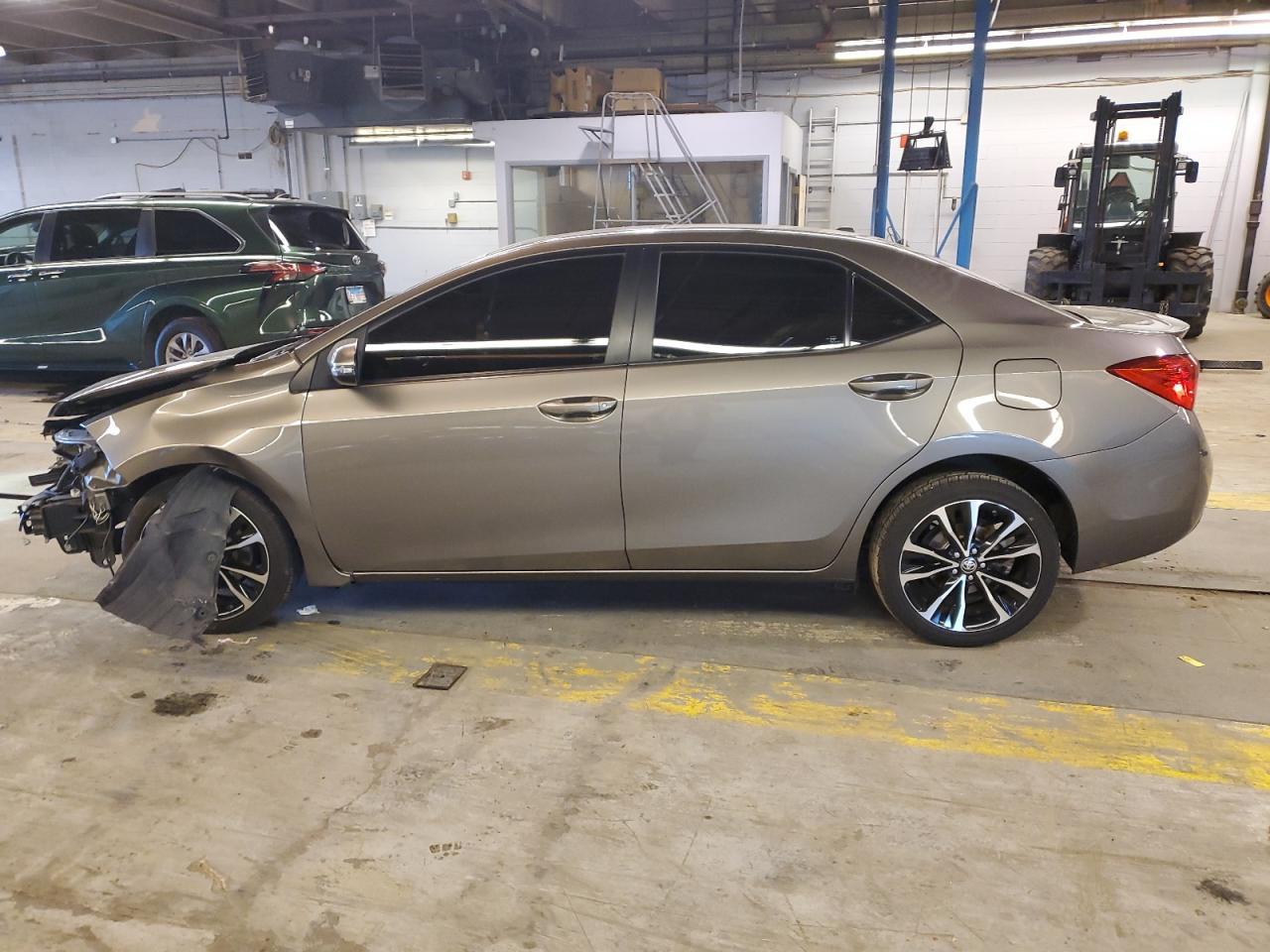 2019 TOYOTA COROLLA L - Image 2