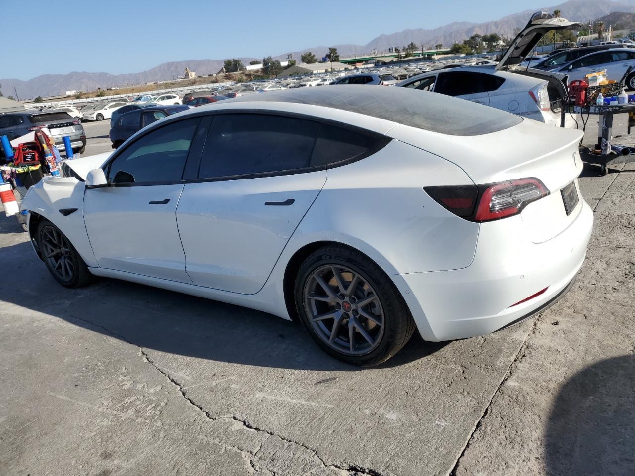 2021 TESLA MODEL 3 - Image 2
