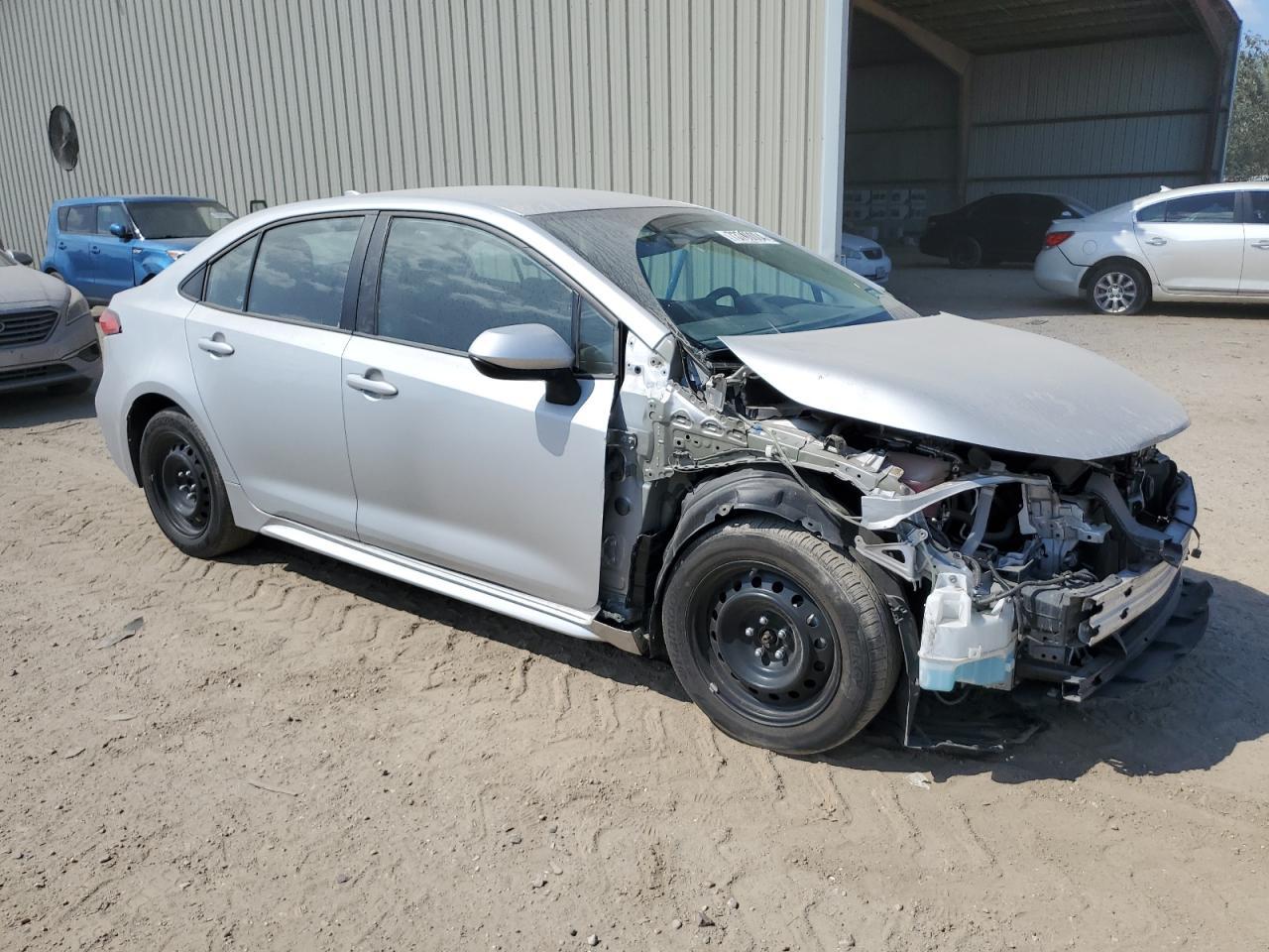 2022 TOYOTA COROLLA LE - Фото 4