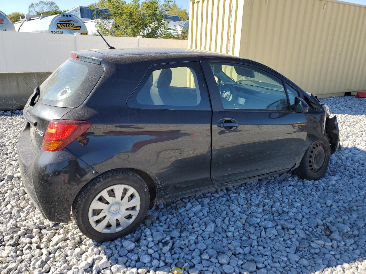 2015 TOYOTA YARIS - Image 3