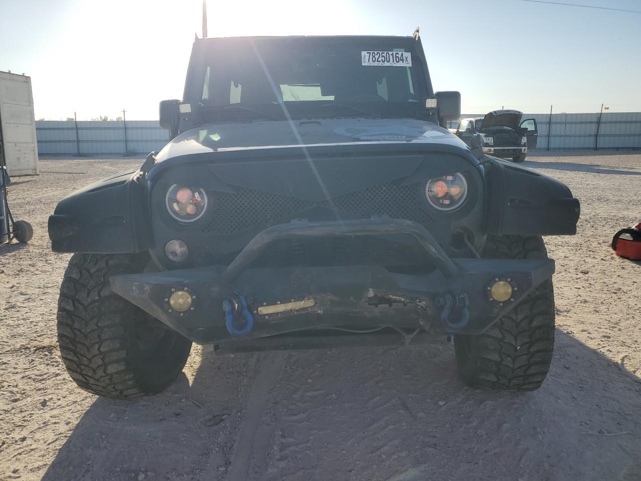 2014 JEEP WRANGLER U - Image 5