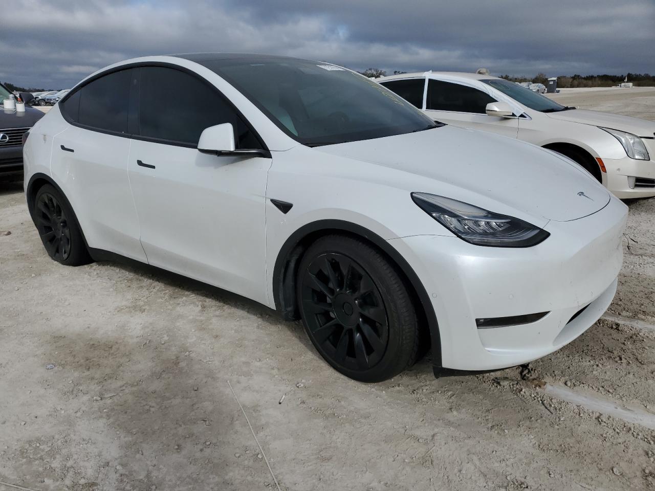 2022 TESLA MODEL Y - Image 4