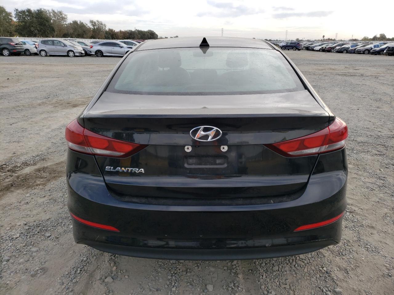 2018 HYUNDAI ELANTRA SE - Фото 6