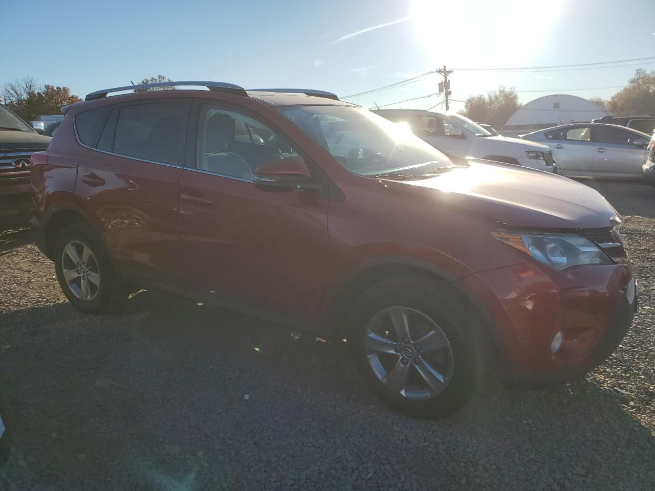 2015 TOYOTA RAV4 XLE - Фото 4