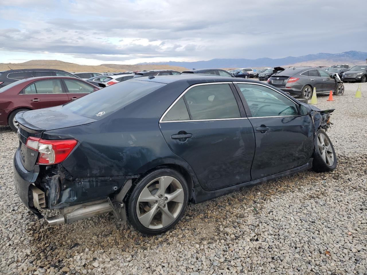 2012 TOYOTA CAMRY SE - Image 3