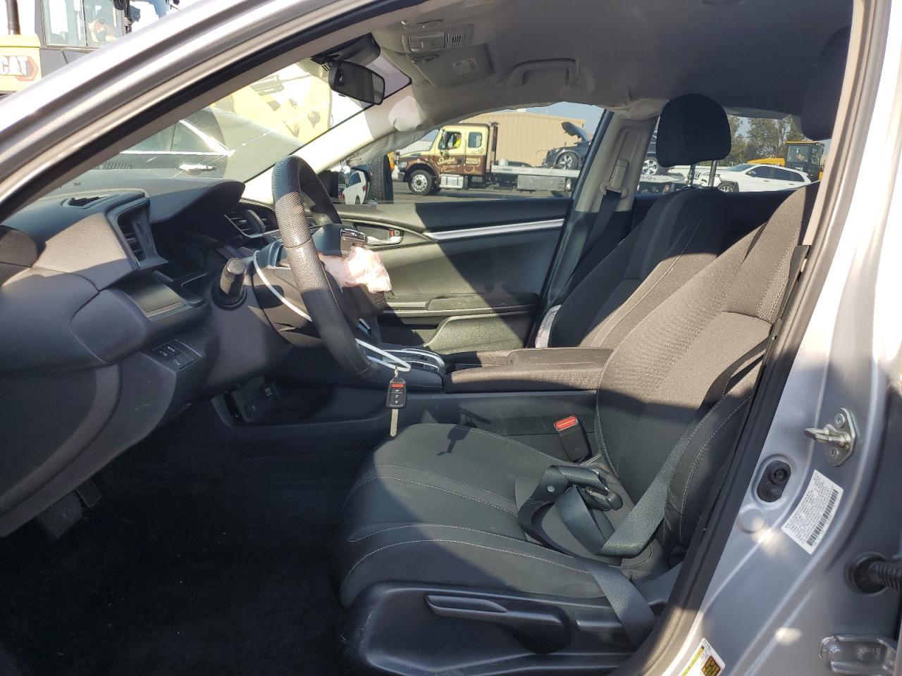 2019 HONDA CIVIC LX - Image 7