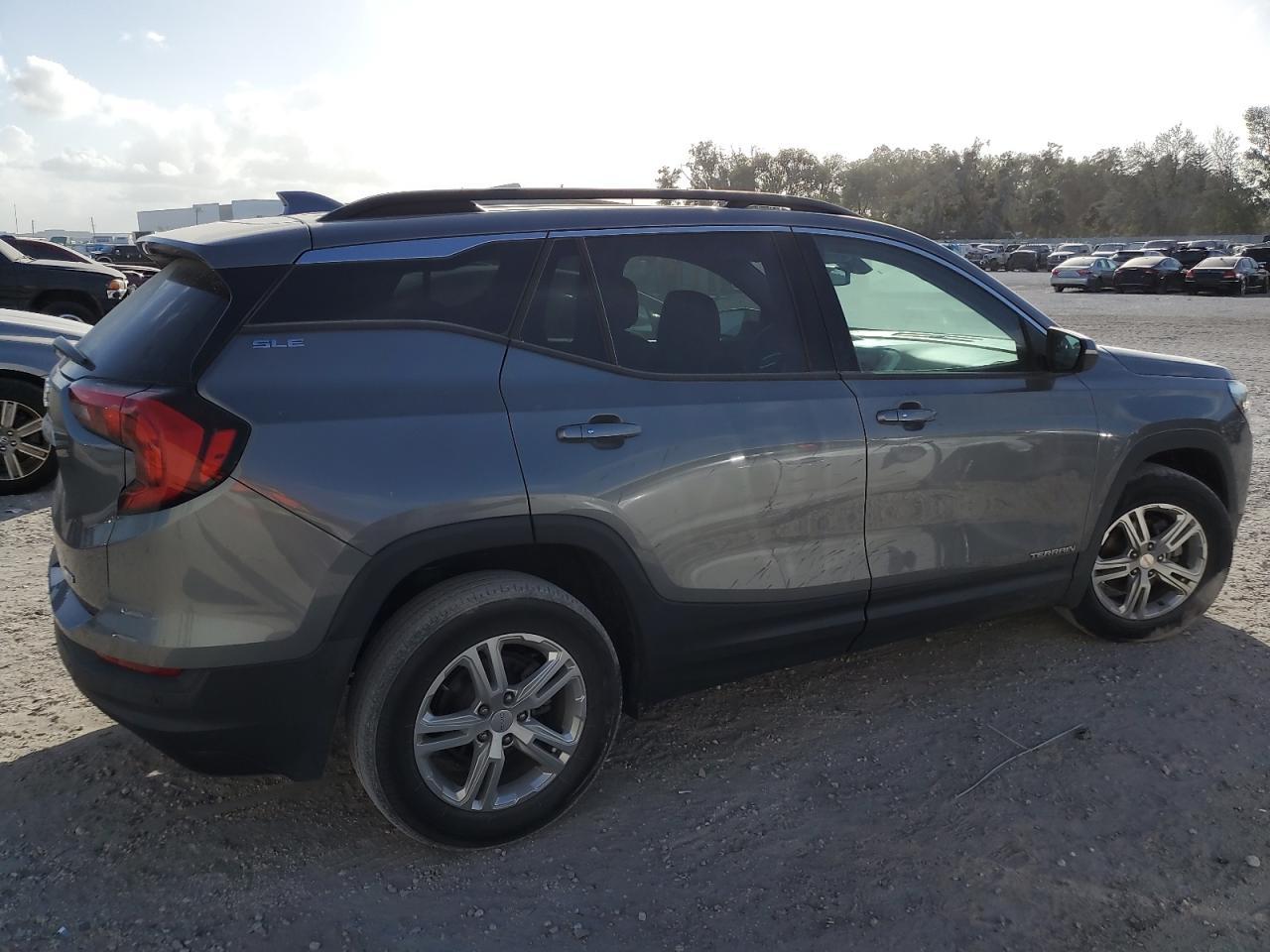 2019 GMC TERRAIN SL - Фото 3