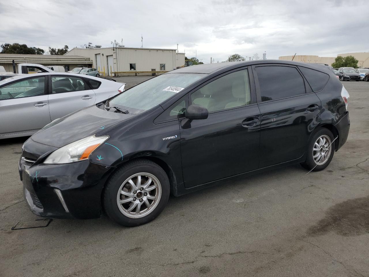 2013 TOYOTA PRIUS V car image