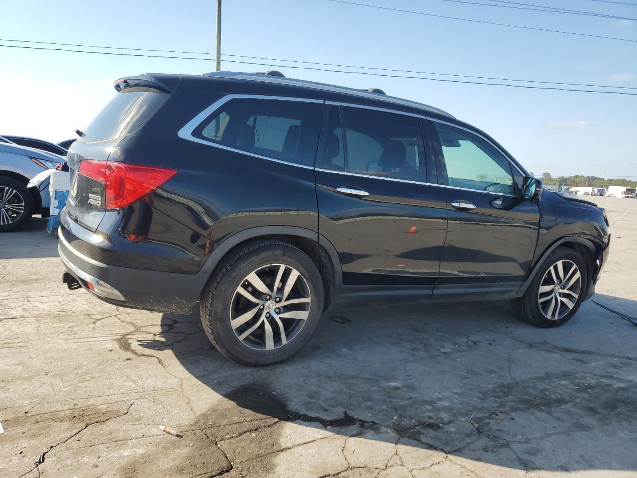 2017 HONDA PILOT EXL - Image 3