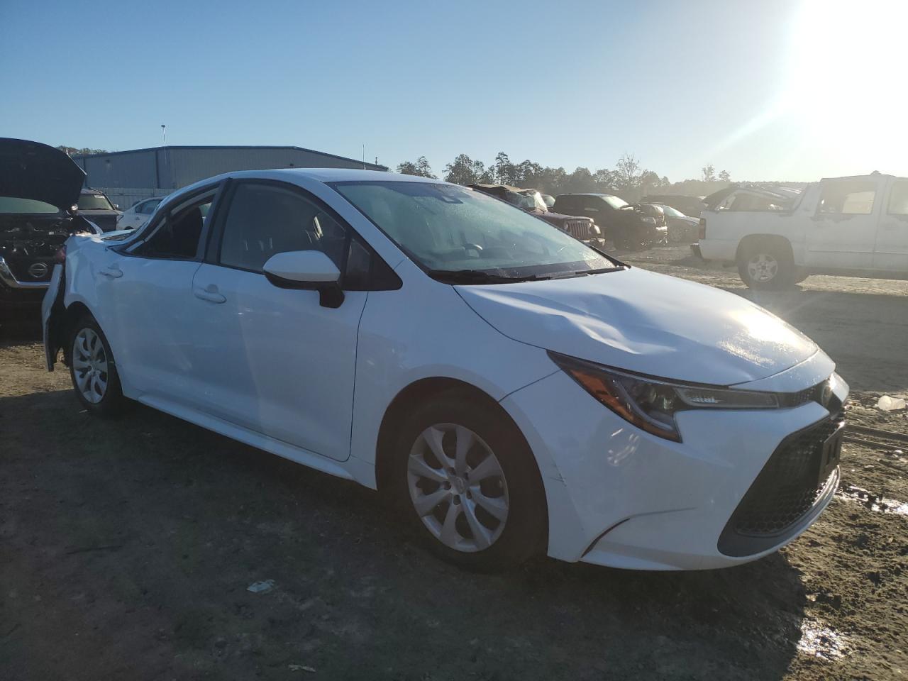 2022 TOYOTA COROLLA LE - Фото 4
