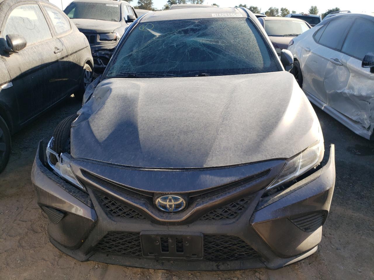 2020 TOYOTA CAMRY SE - Image 5