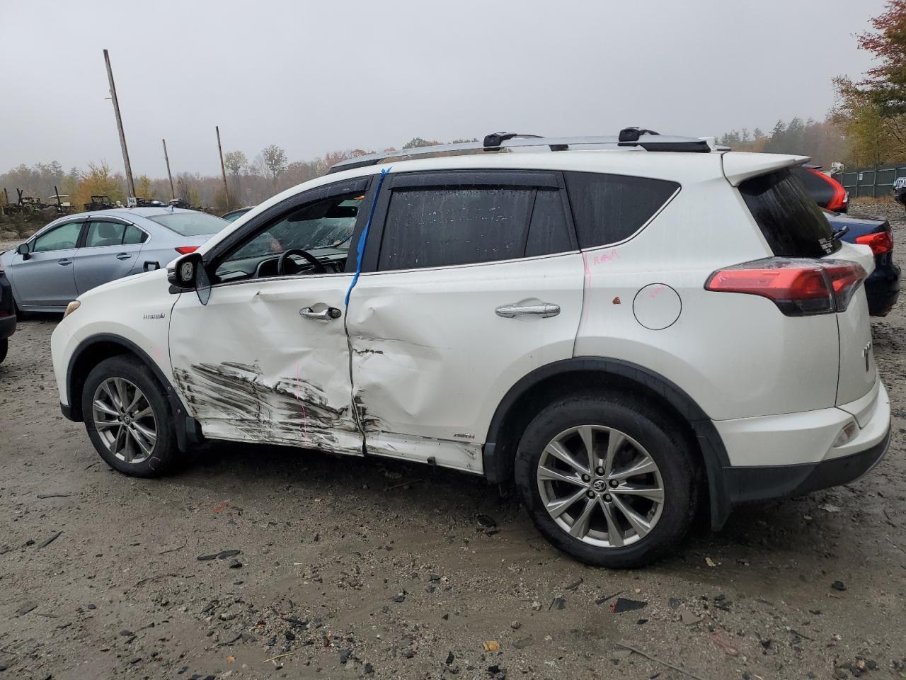 2017 TOYOTA RAV4 HV LI - Image 2