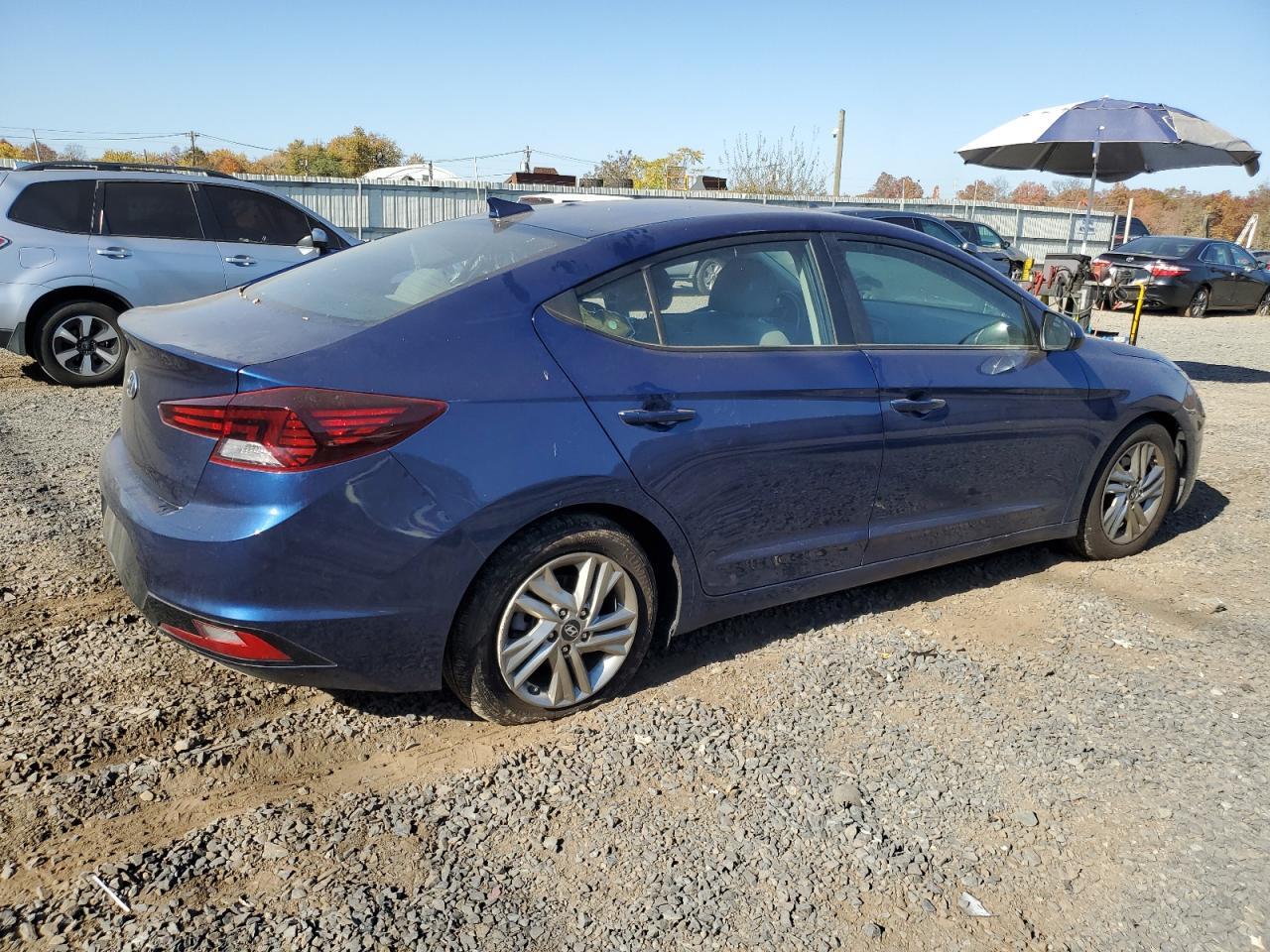2019 HYUNDAI ELANTRA SE - Image 3
