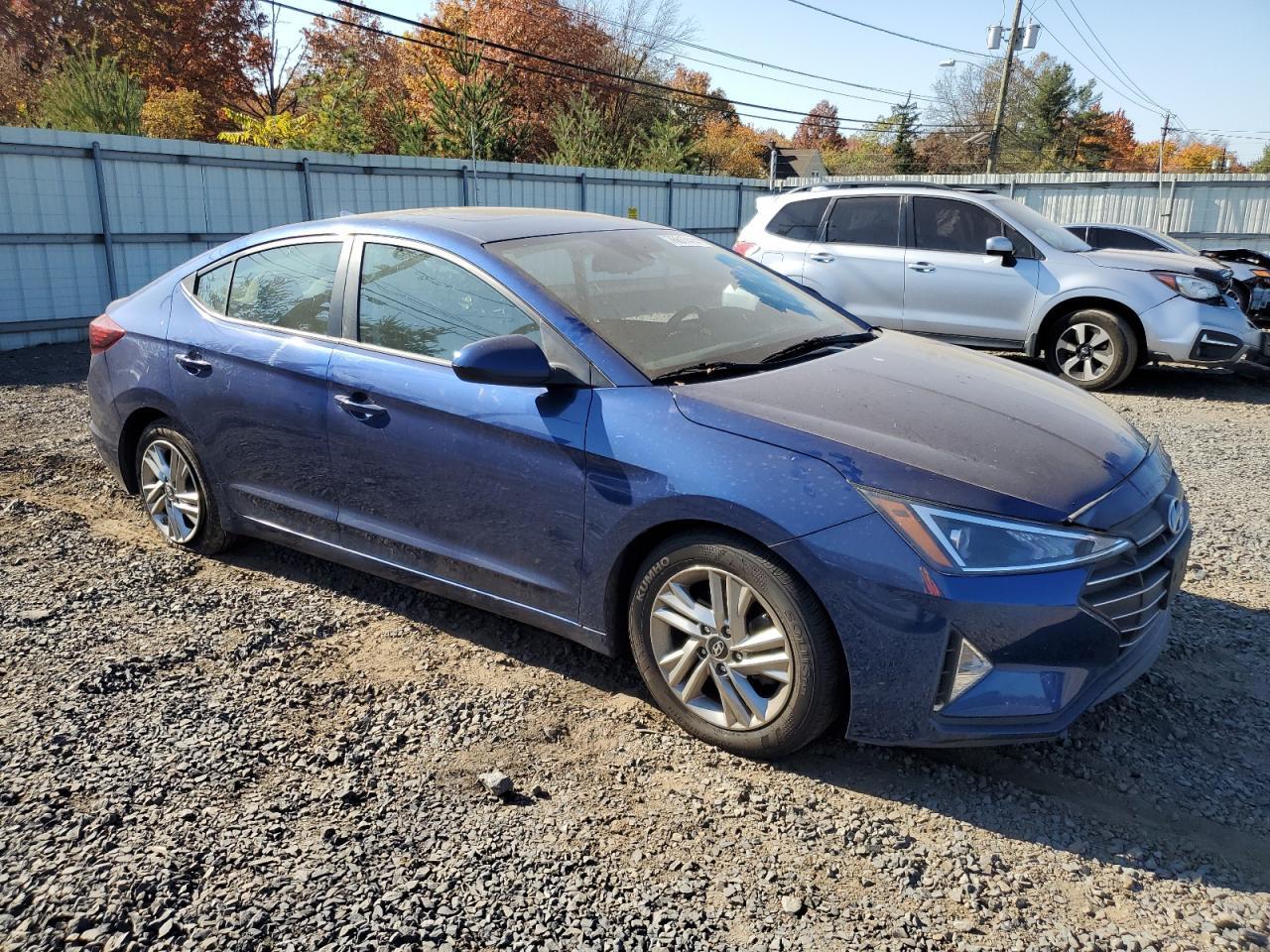 2019 HYUNDAI ELANTRA SE - Image 4