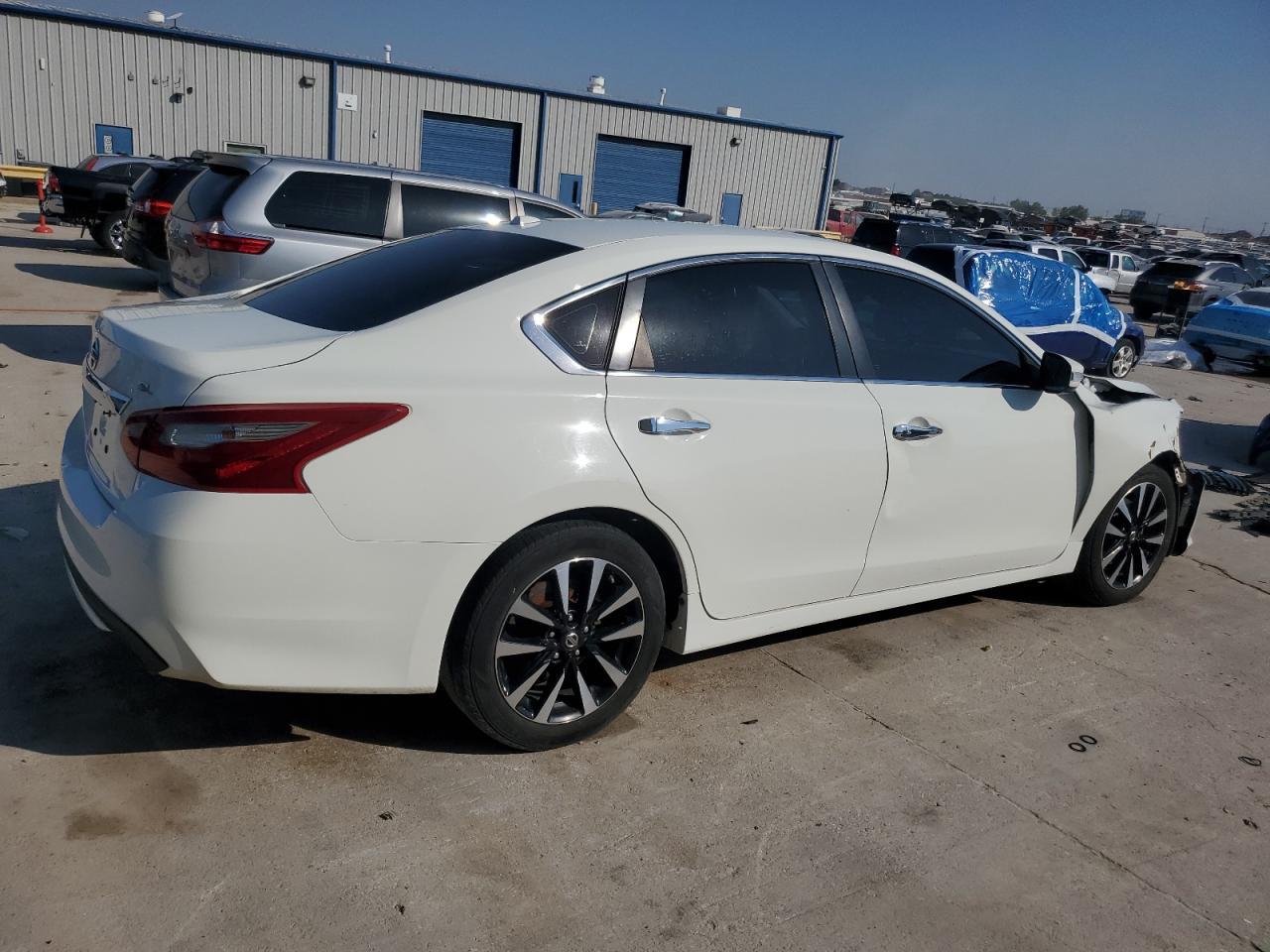 2018 NISSAN ALTIMA 2.5 - Фото 3