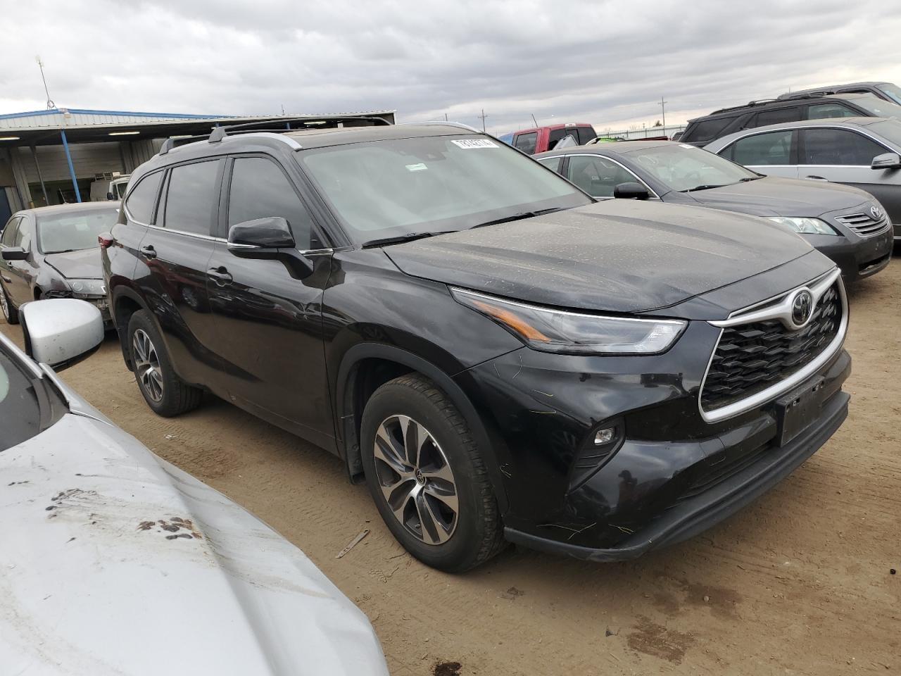 2024 TOYOTA HIGHLANDER - Image 4