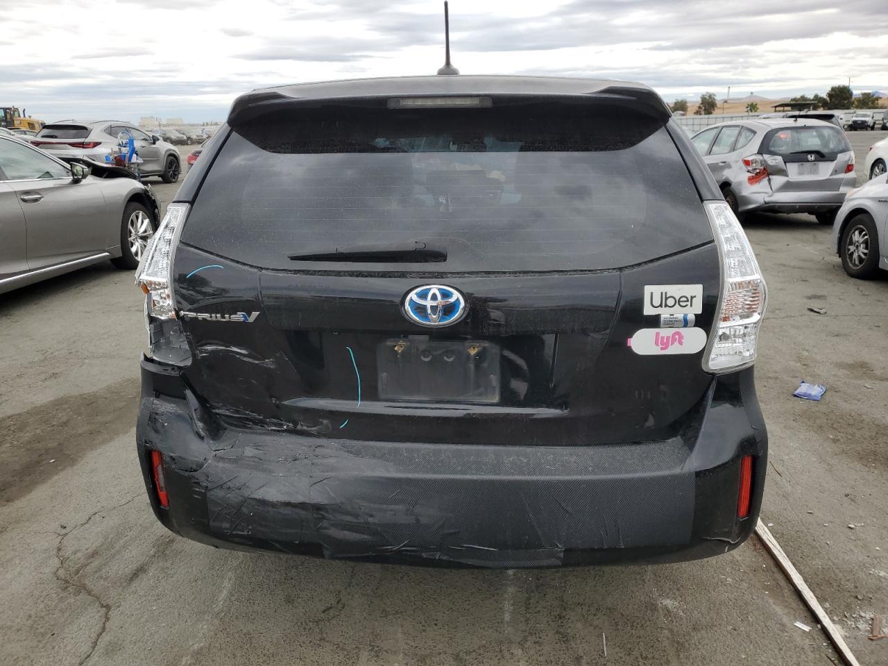 2013 TOYOTA PRIUS V - Фото 6