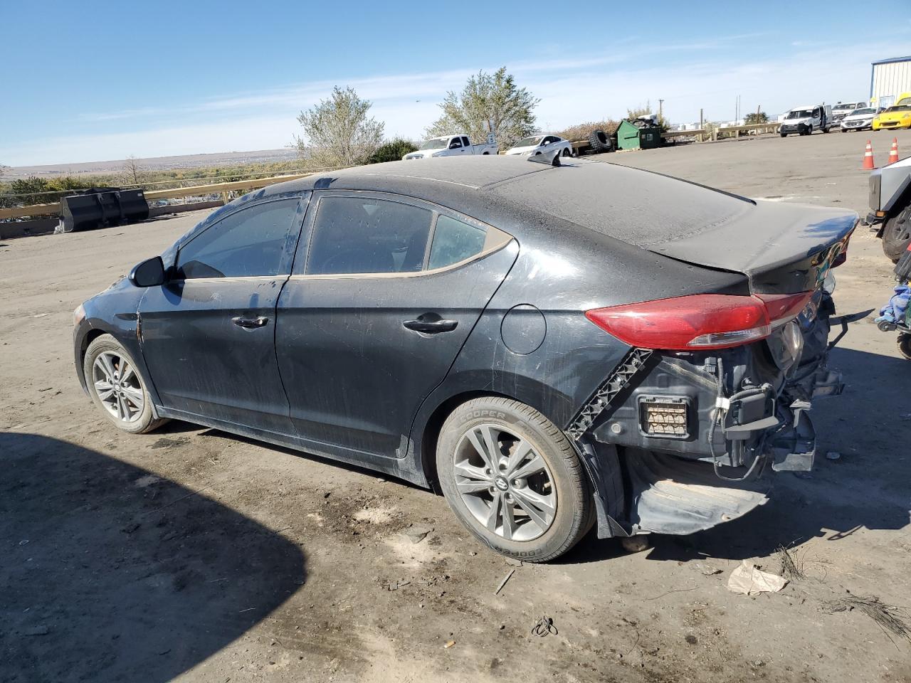 2017 HYUNDAI ELANTRA SE - Image 2