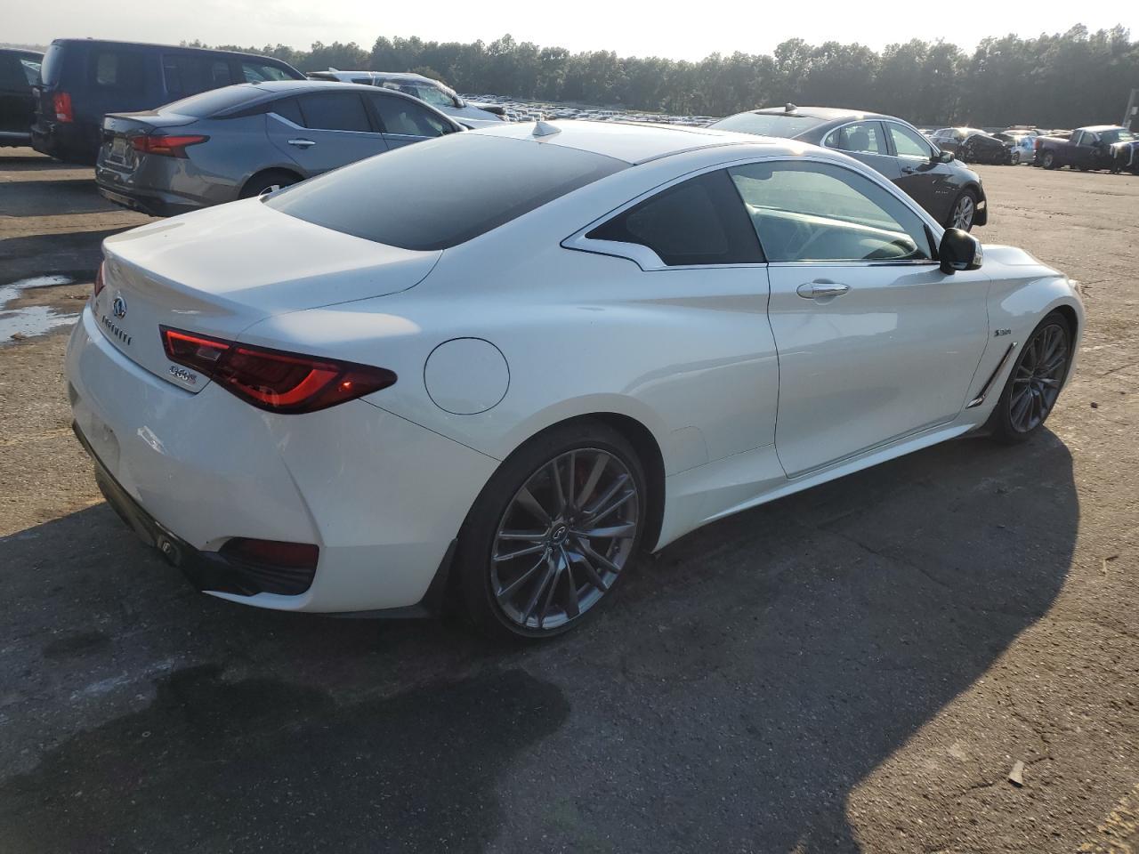 2017 INFINITI Q60 RED SP - Image 3