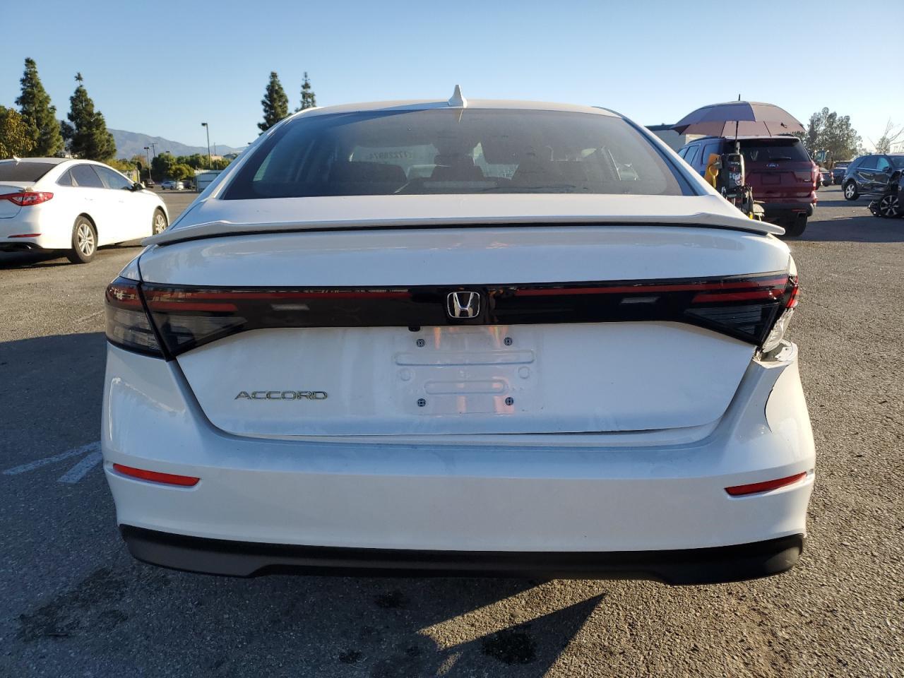 2024 HONDA ACCORD EX - Фото 6