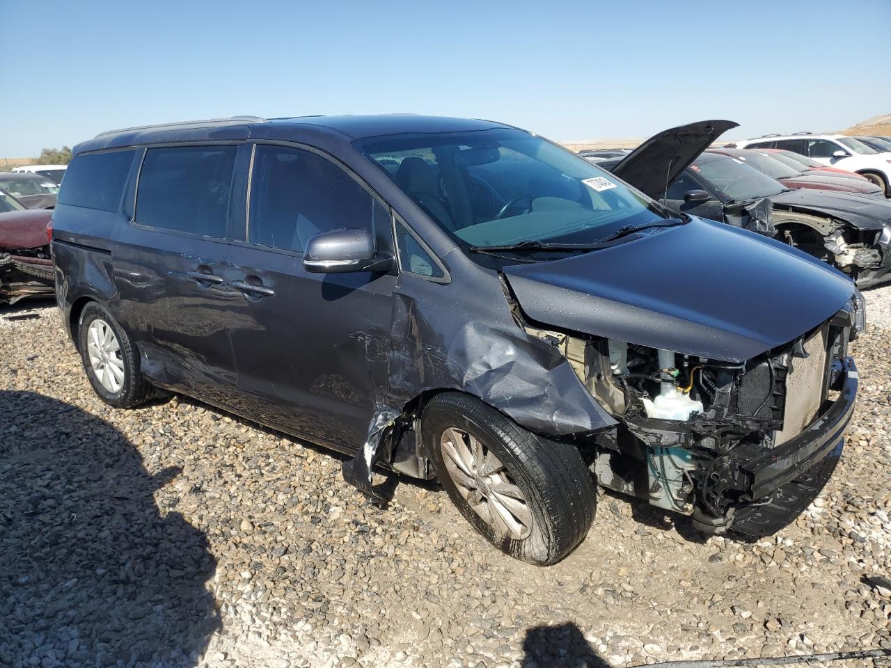 2017 KIA SEDONA LX - Image 4