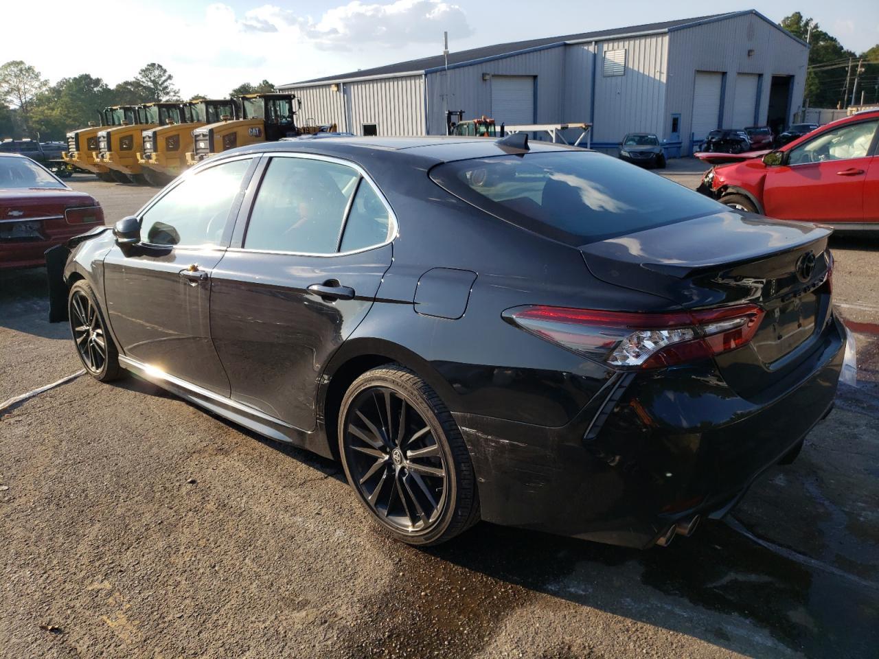 2022 TOYOTA CAMRY XSE - Фото 2