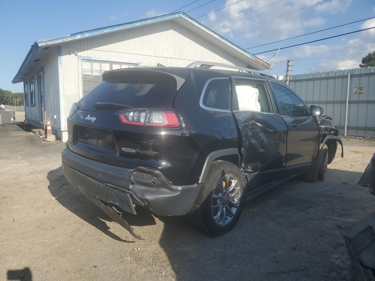 2019 JEEP CHEROKEE L - Image 3