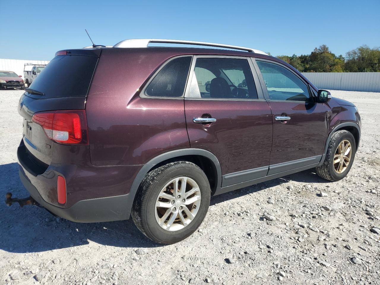 2014 KIA SORENTO LX - Image 3