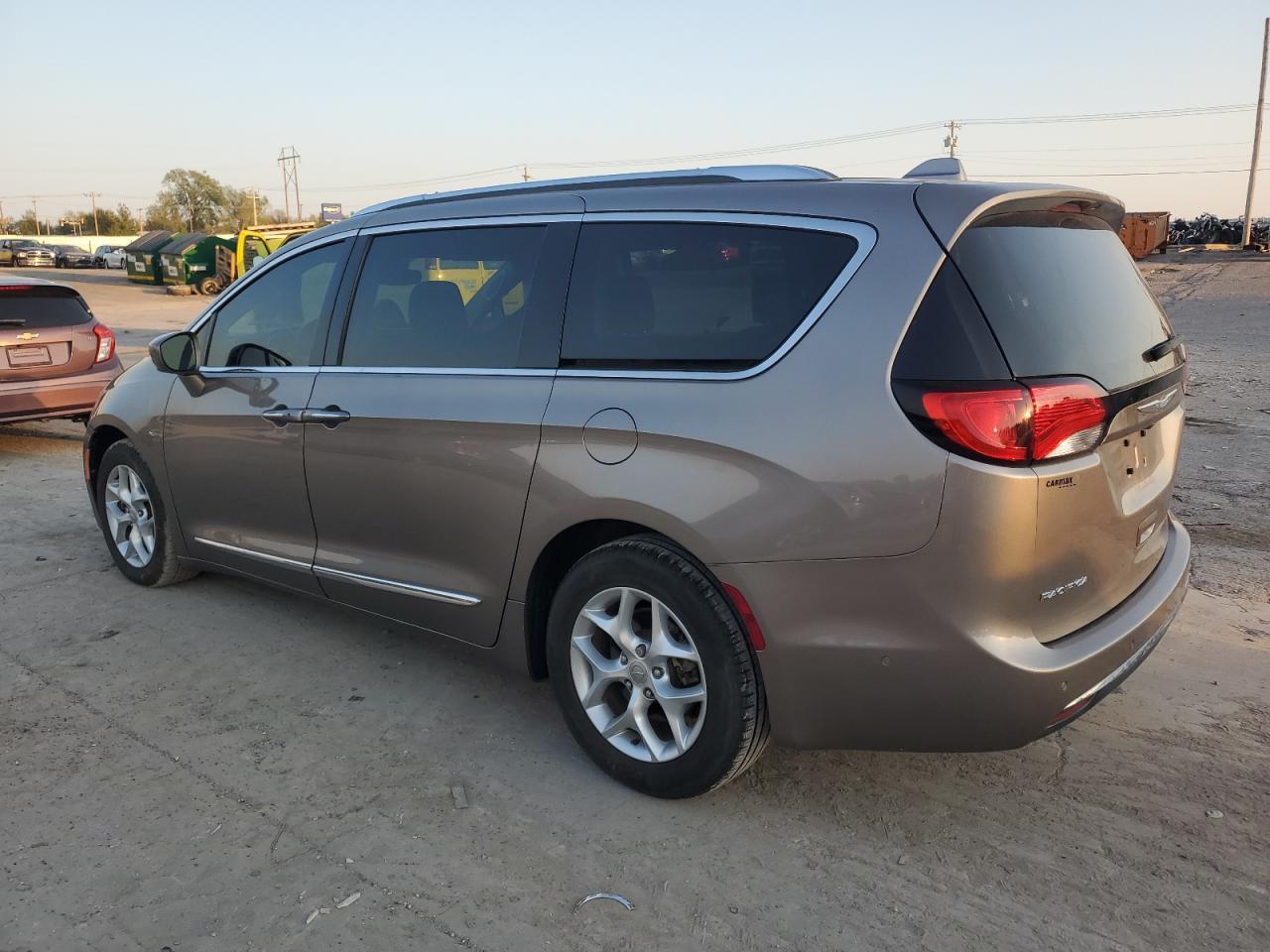 2017 CHRYSLER PACIFICA T - Фото 2