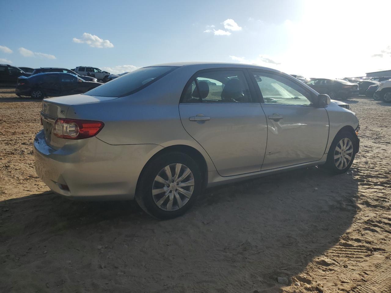 2013 TOYOTA COROLLA BA - Image 3