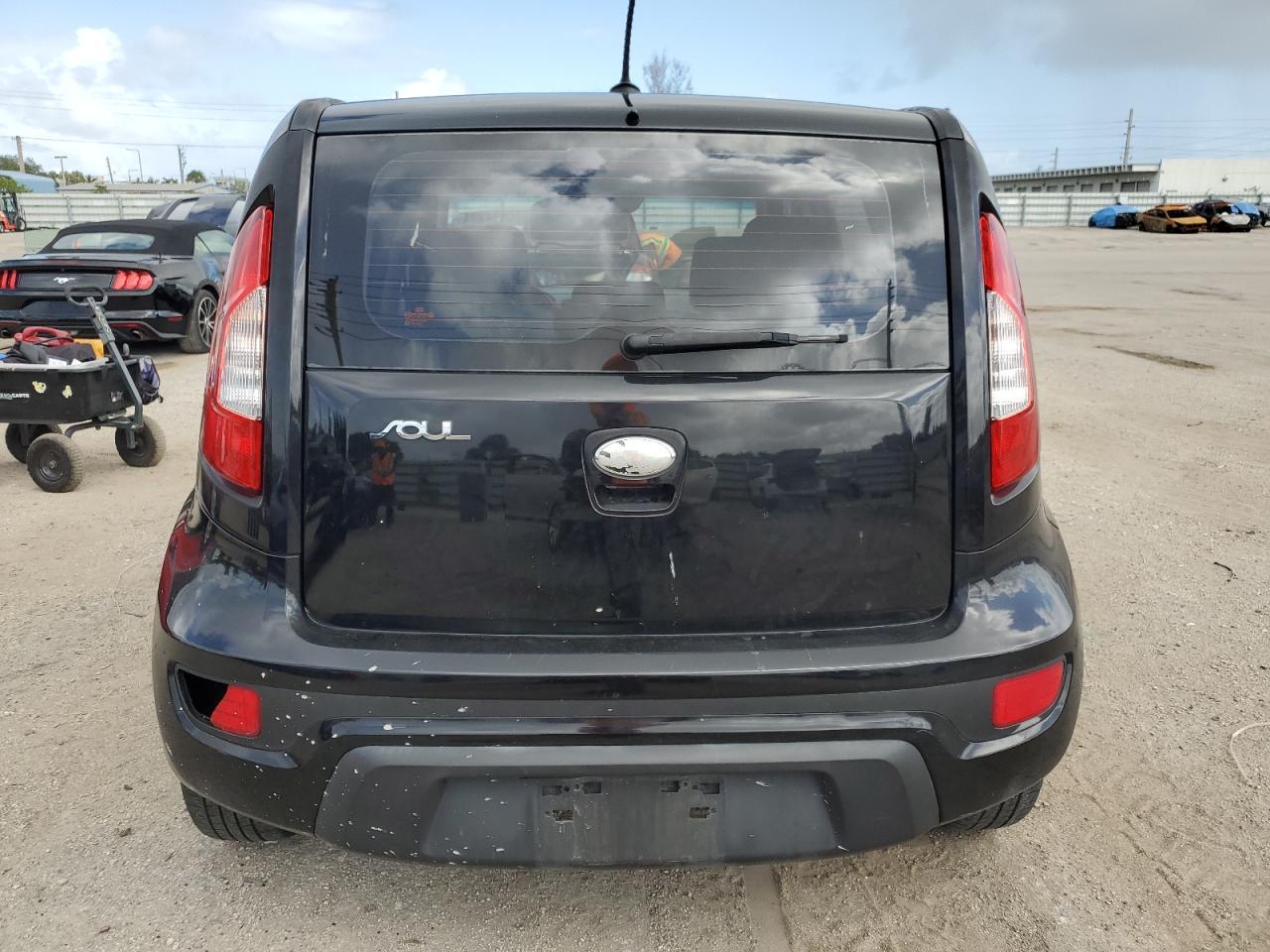 2013 KIA SOUL - Image 6