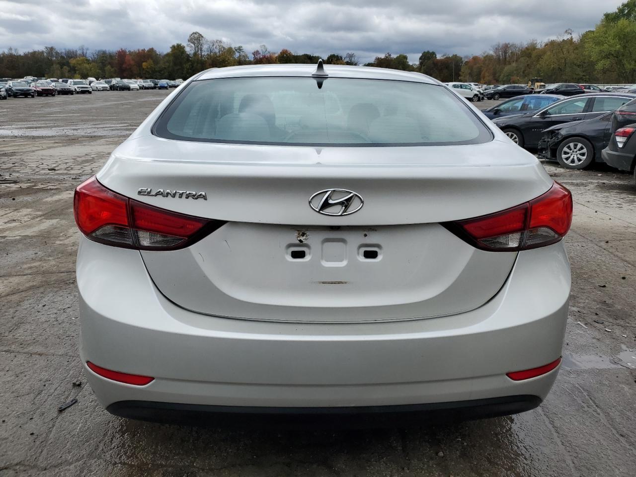 2015 HYUNDAI ELANTRA SE - Фото 6