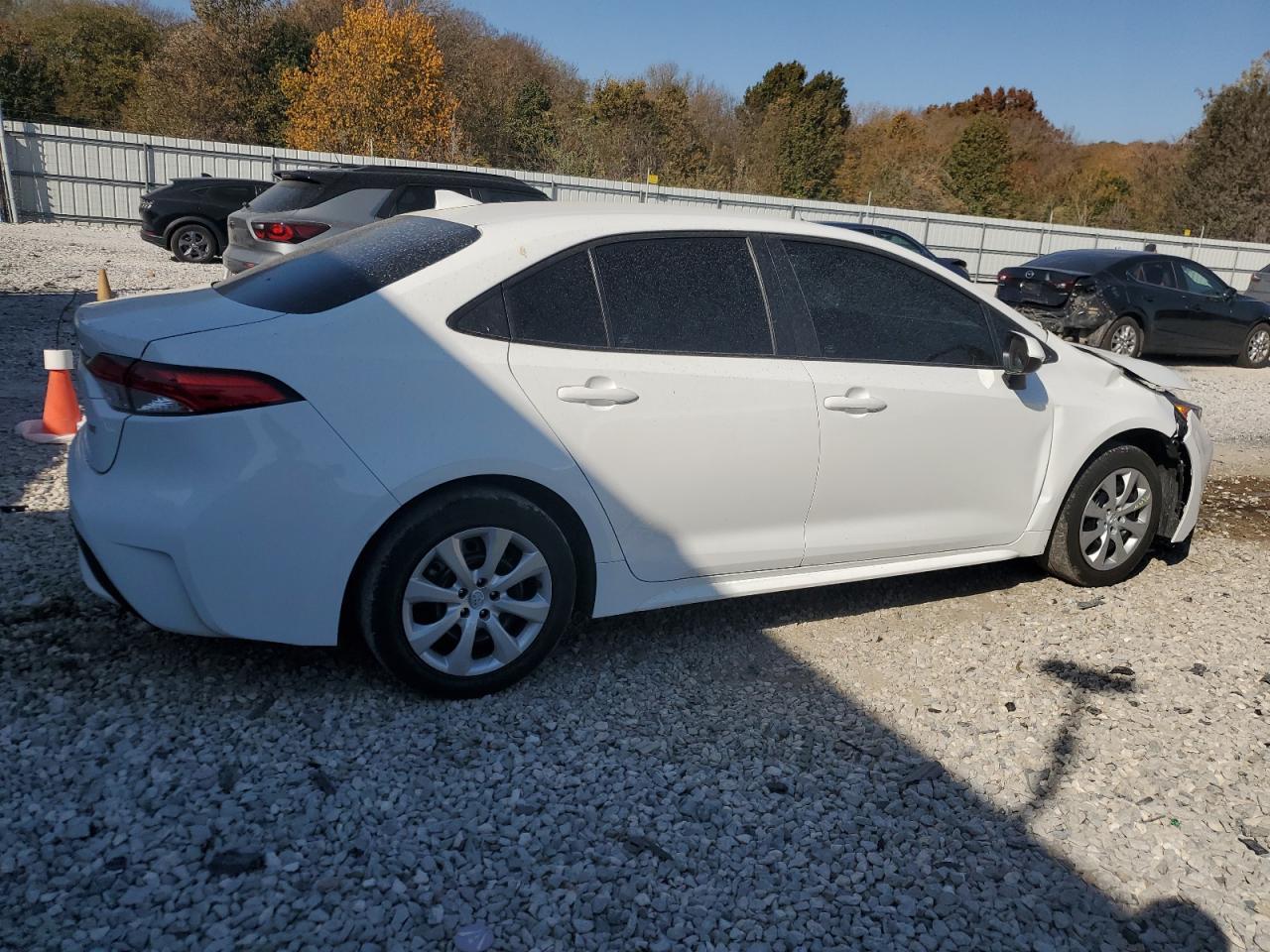 2022 TOYOTA COROLLA LE - Фото 3