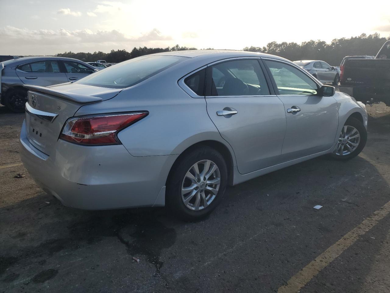 2015 NISSAN ALTIMA 2.5 - Фото 3