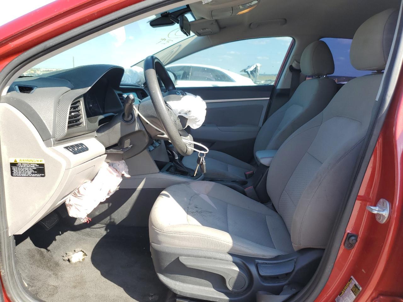 2019 HYUNDAI ELANTRA SE - Image 7