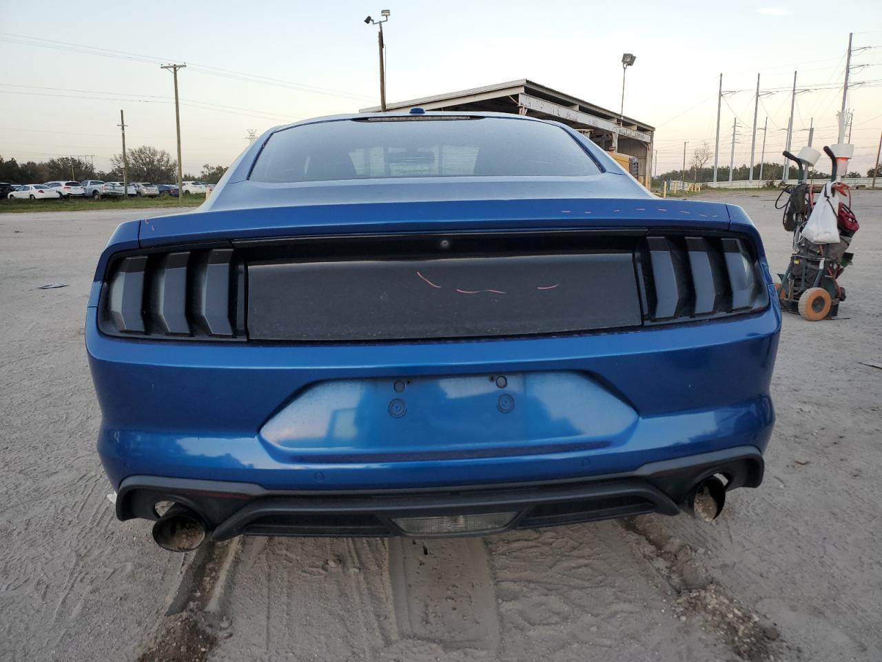 2018 FORD MUSTANG - Фото 6