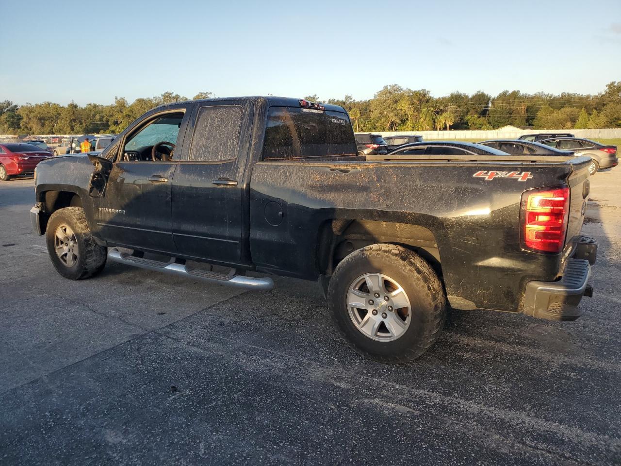 2015 CHEVROLET SILVERADO - Фото 2