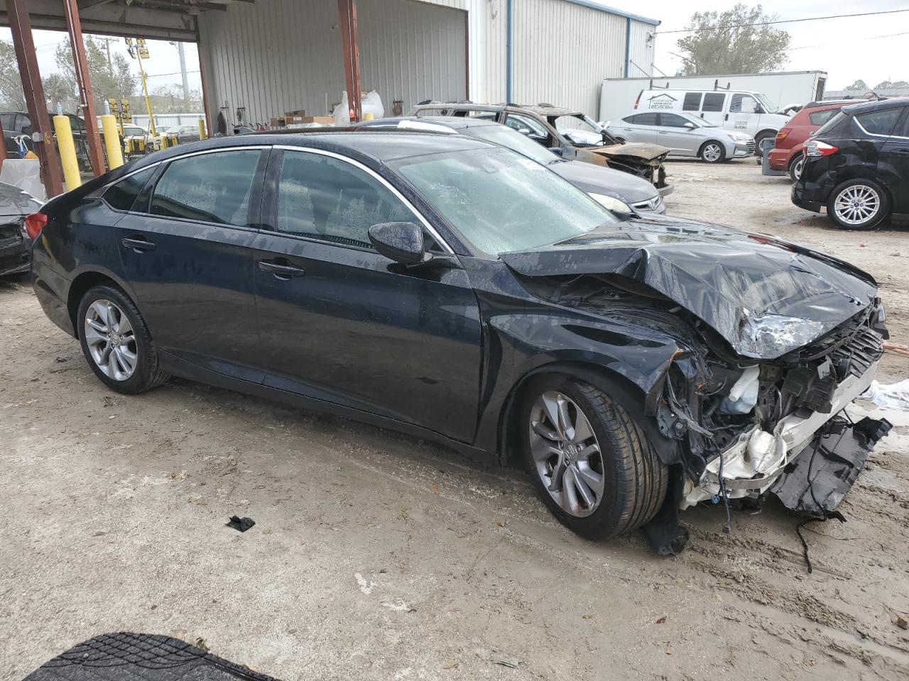 2018 HONDA ACCORD LX - Фото 4