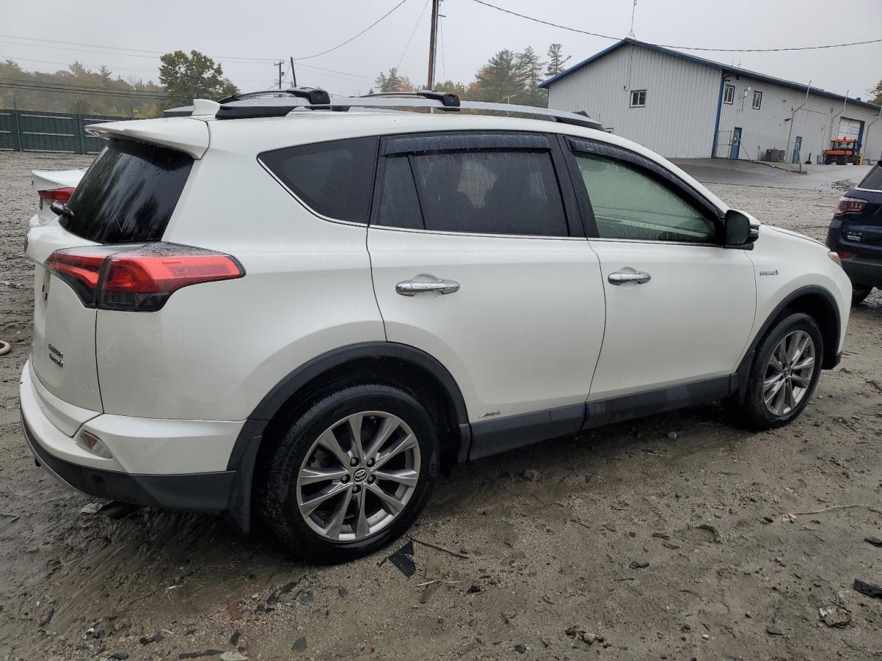 2017 TOYOTA RAV4 HV LI - Image 3
