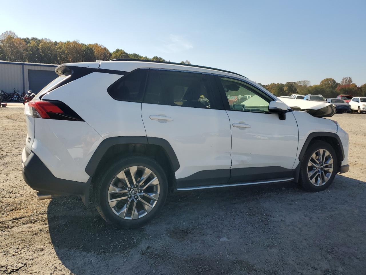 2019 TOYOTA RAV4 XLE P - Image 3