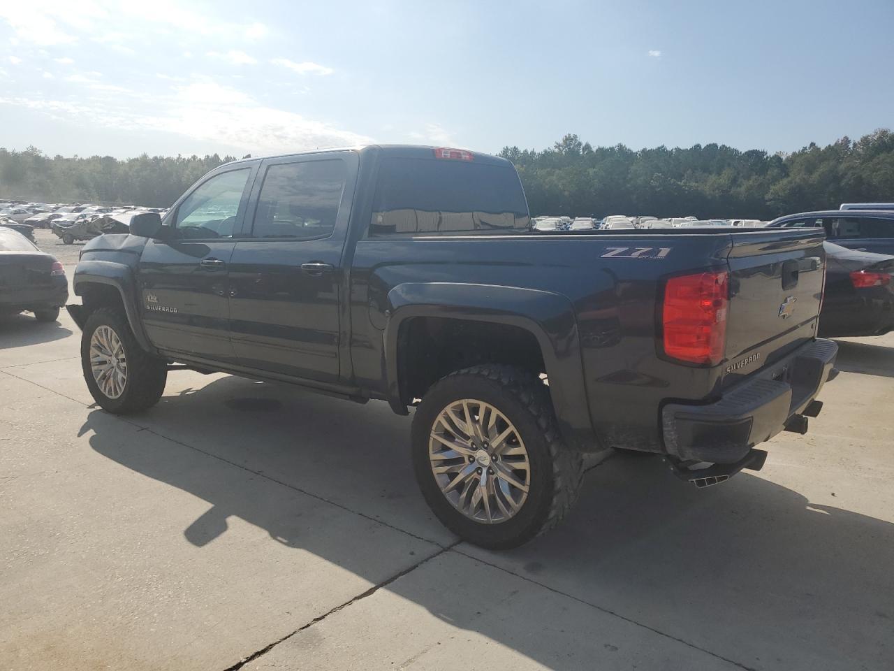 2017 CHEVROLET SILVERADO - Image 2
