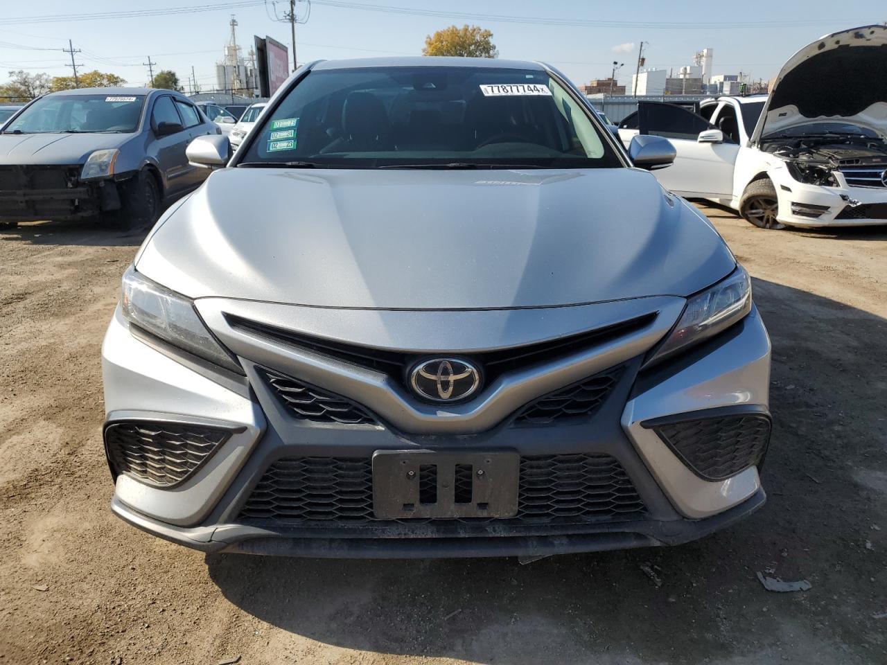 2021 TOYOTA CAMRY SE - Image 5